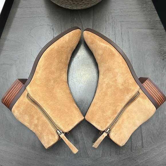 Naturalizer Robyn Golden Caramel Suede - Picture 10 of 12